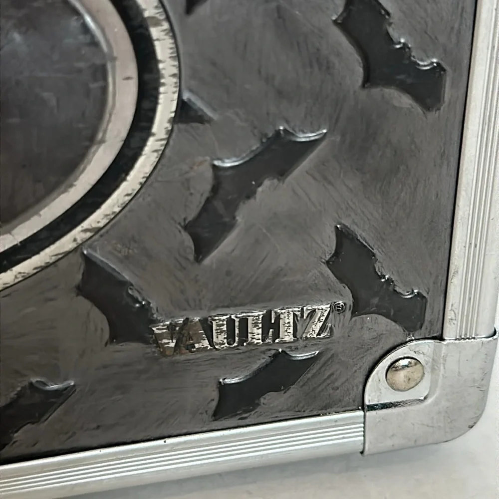 vaultz mesh pocket